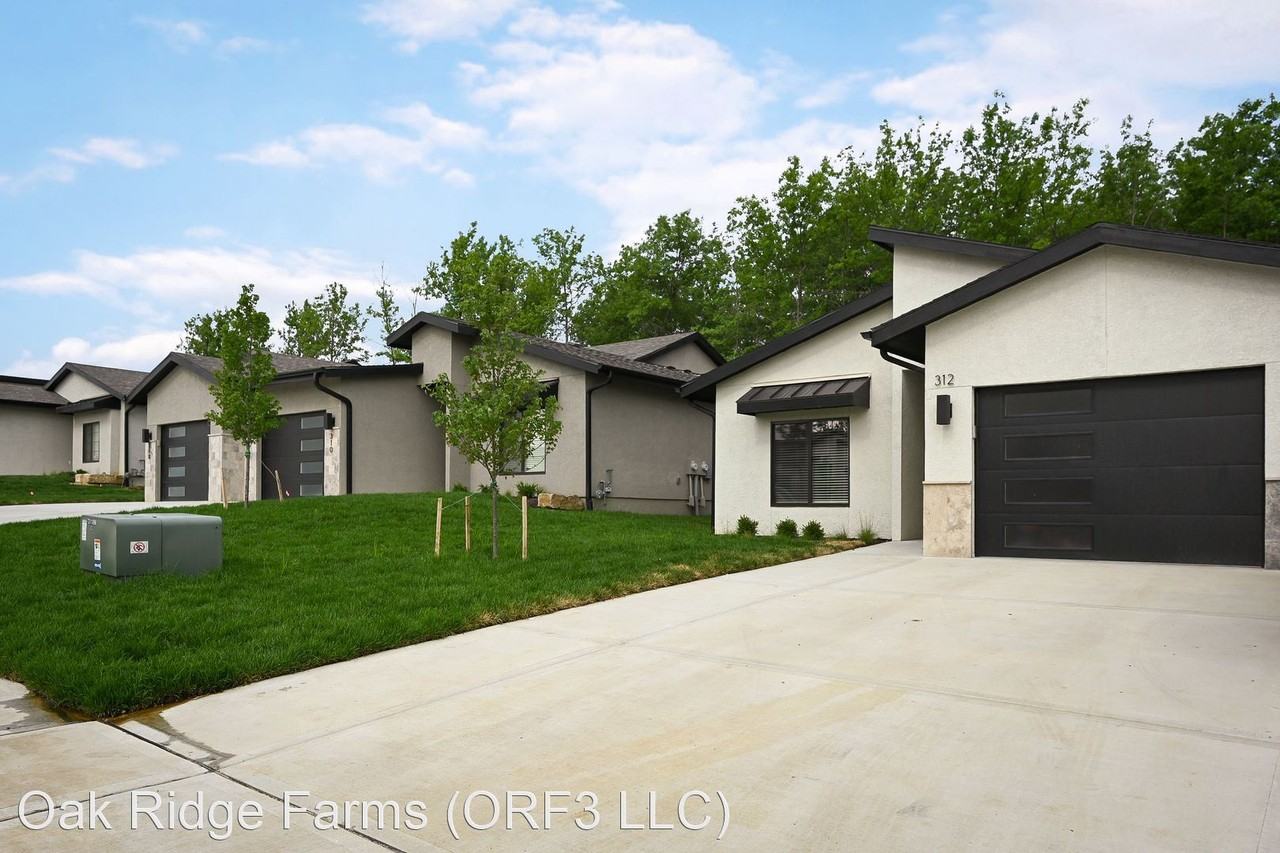 Twin Villa Single Car Garage - Photo 2 of 26