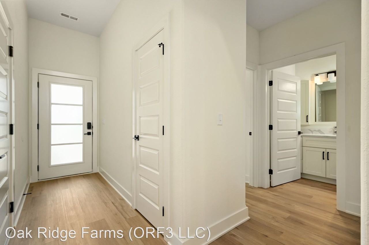 Twin Villa Single Car Garage - Photo 3 of 26