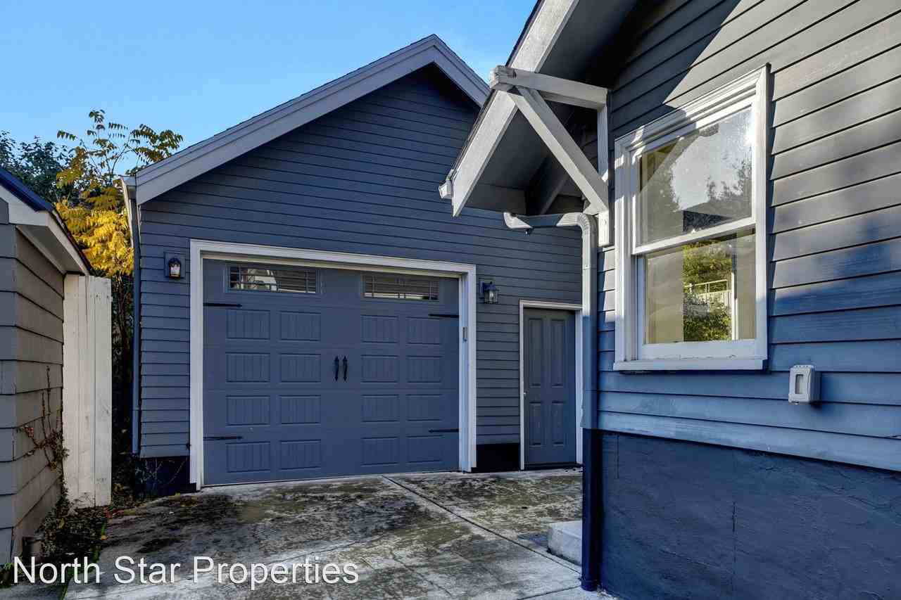 2835 Ne 28th Ave - Photo 3 of 48