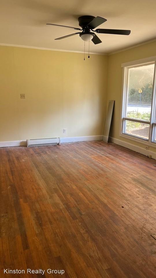 202 N Rochelle Blvd - Photo 2 of 4