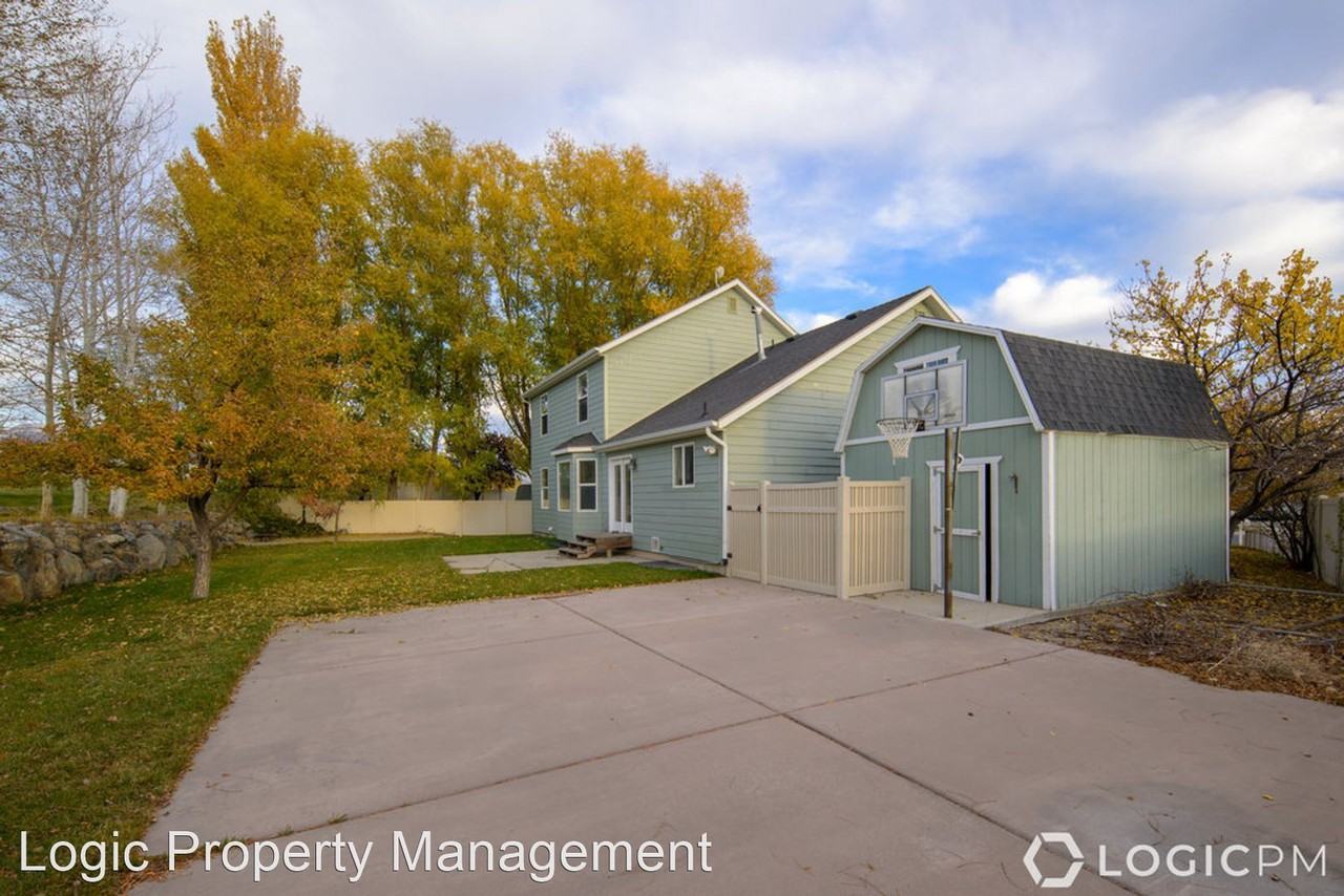 376 W Concord Pl - Photo 2 of 24