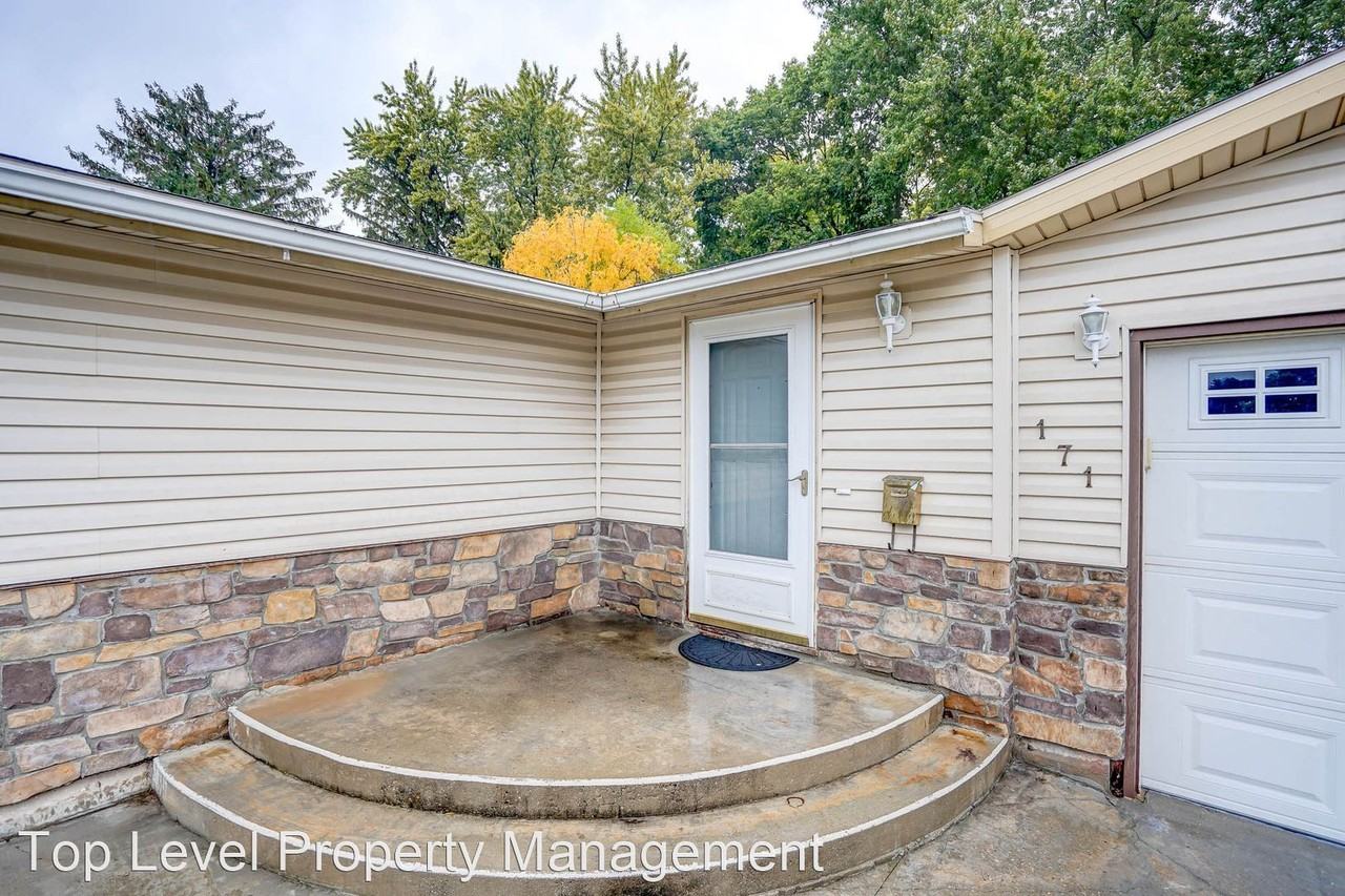 171 N Bird St - Photo 2 of 32