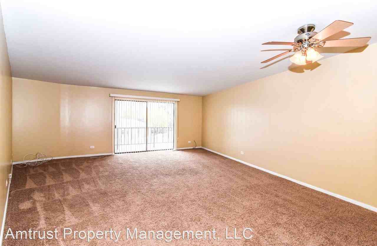 3900 95th Street - Photo 3 of 7