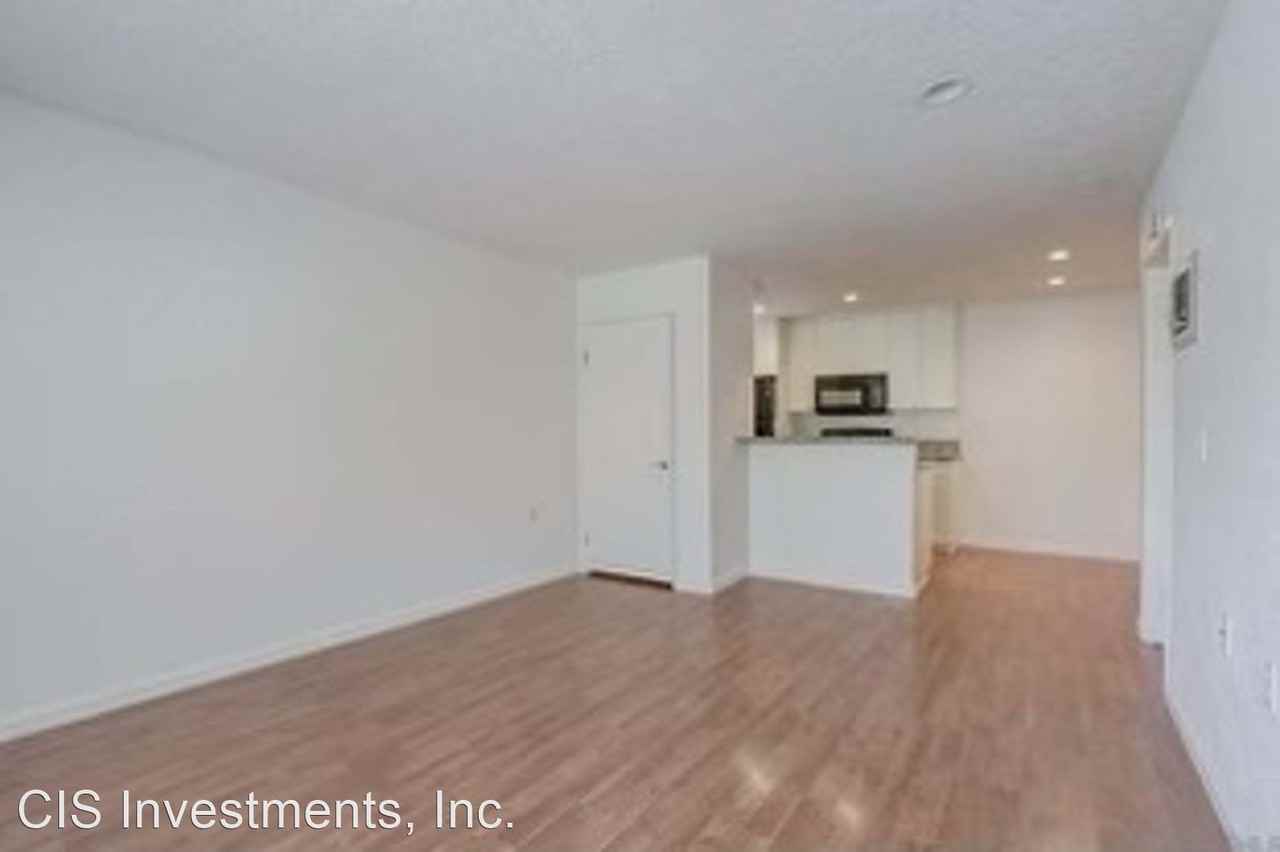 6712 University Ave - Photo 2 of 4