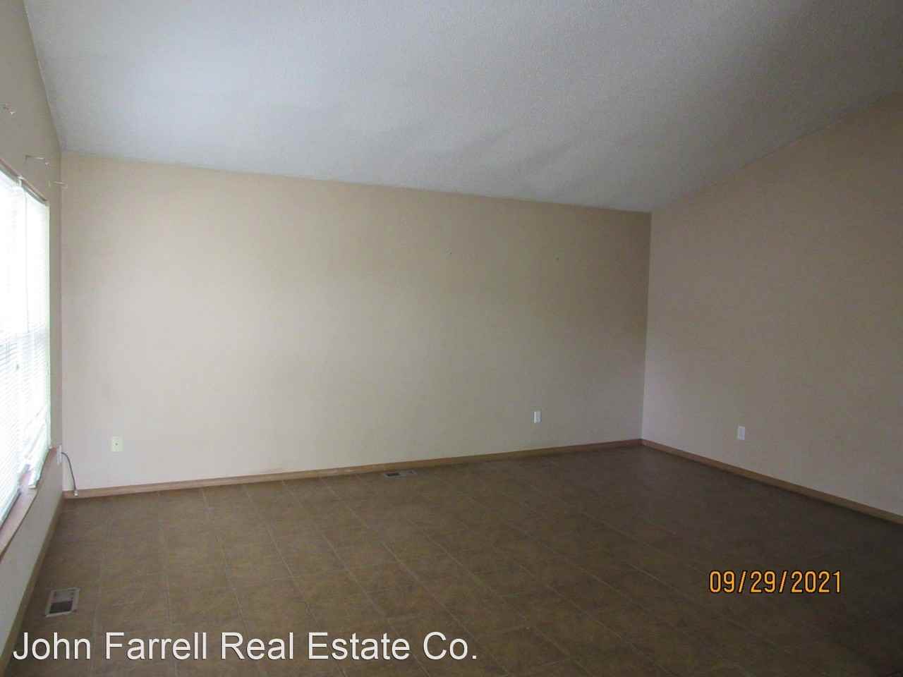 279 Camden Avenue - Photo 2 of 5