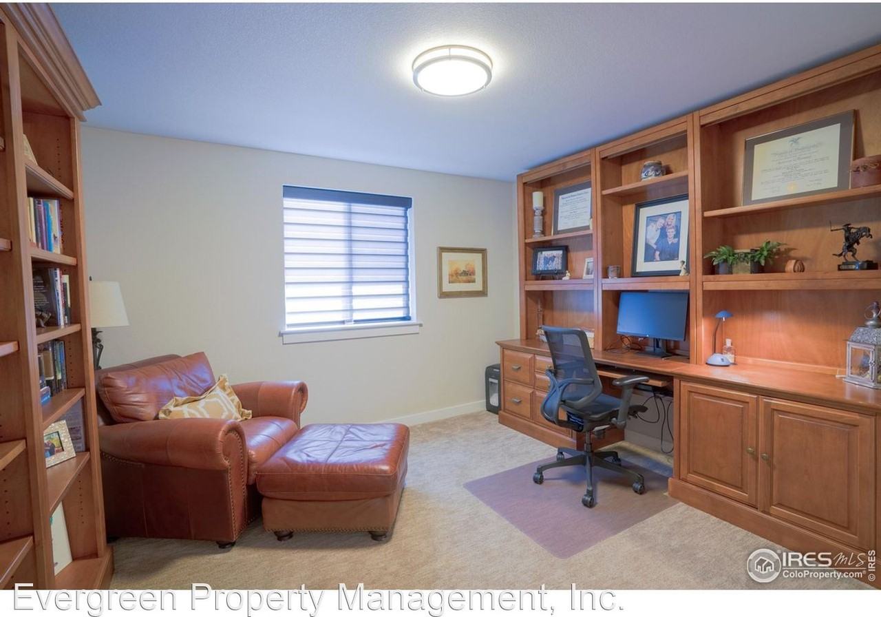 294 E Chestnut St - Photo 2 of 22