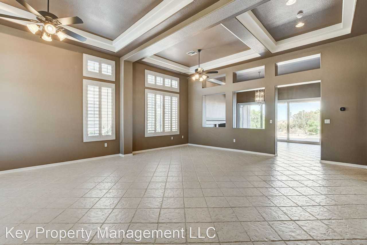2240 Sun Cliffs St - Photo 2 of 45