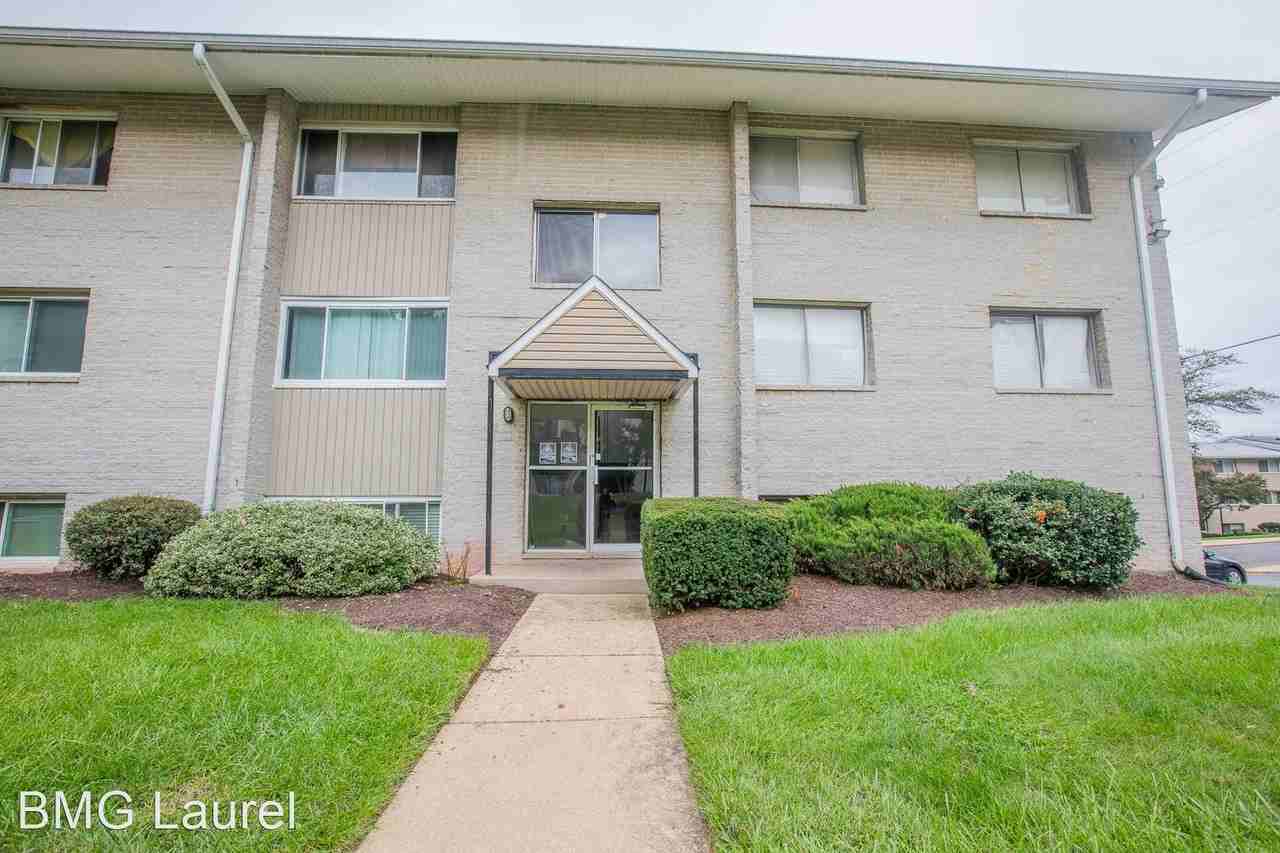 5422 85th Ave #T2 - Photo 2 of 18