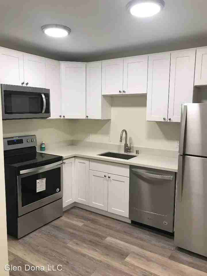 924 16th Avenue - Photo 2 of 7