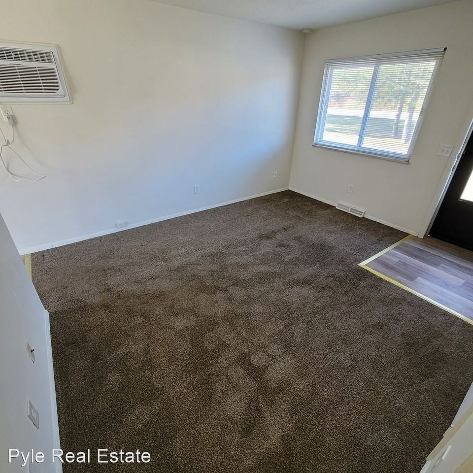 Creekwood Apartments - Photo 3 of 17