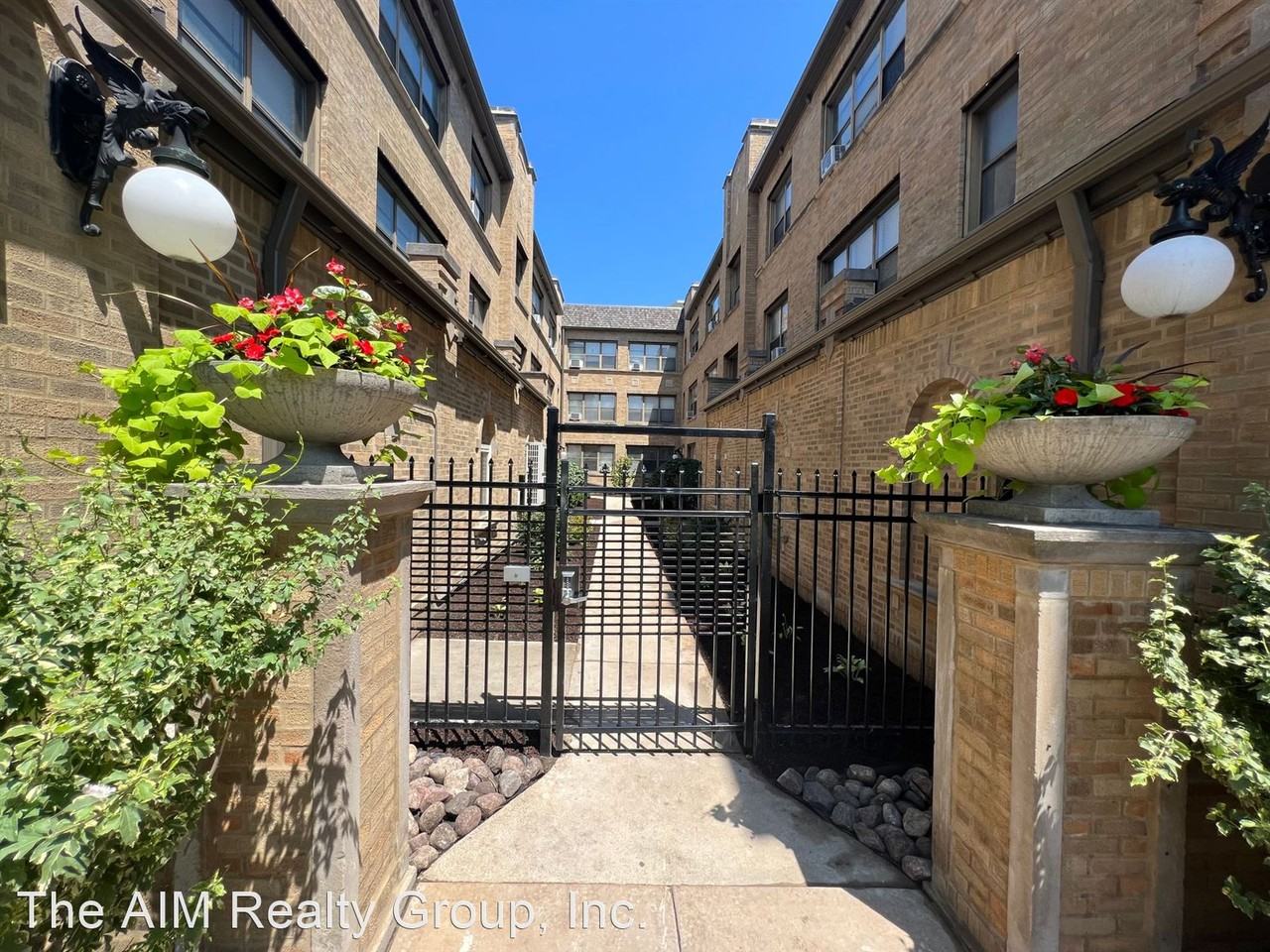 1008-1010 Curtiss Street - Photo 3 of 30