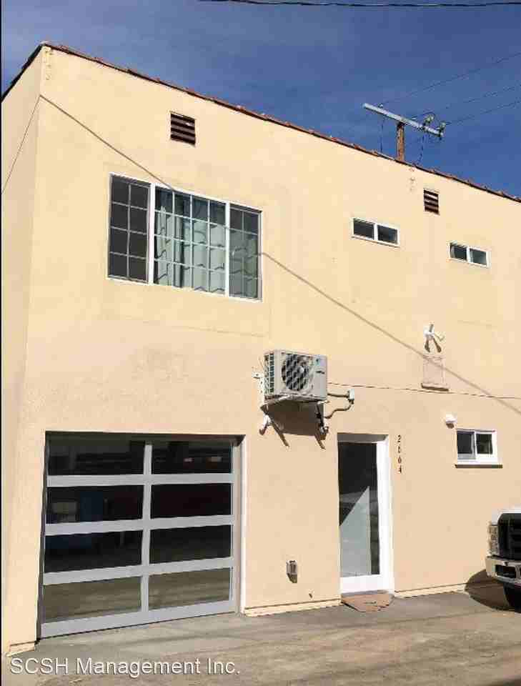 Industrial Apartment Building For Rent Downtown Los Angeles photo