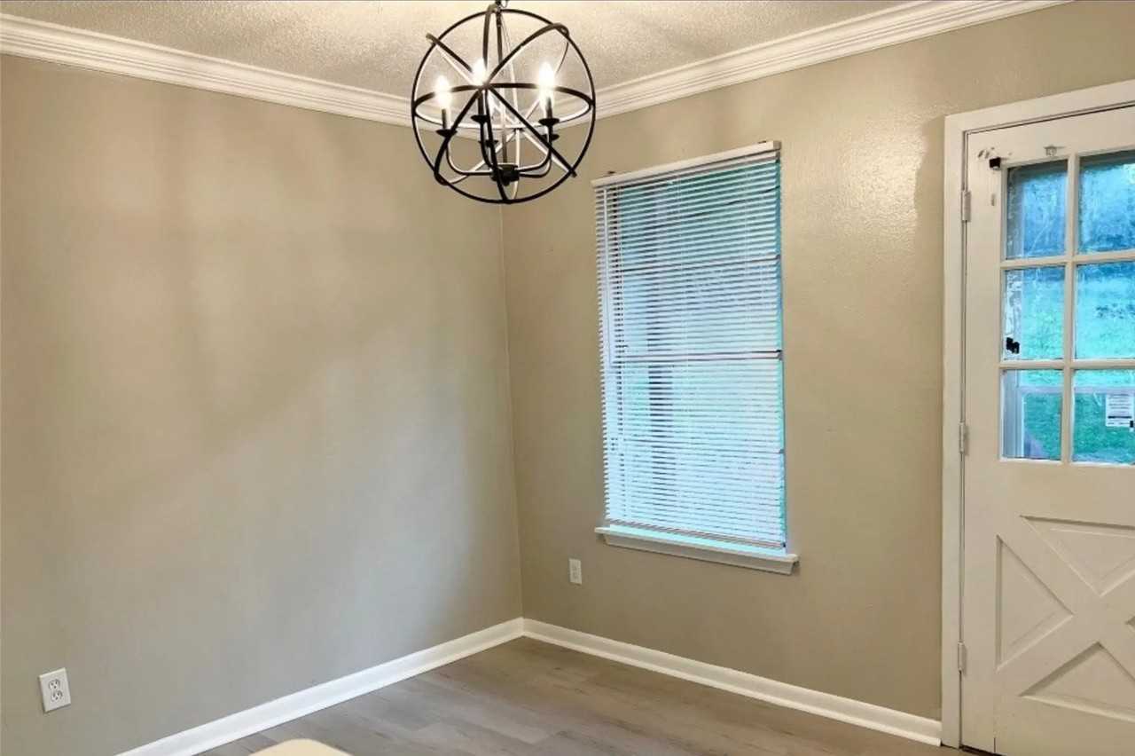 6115 Debbie St - Photo 2 of 13