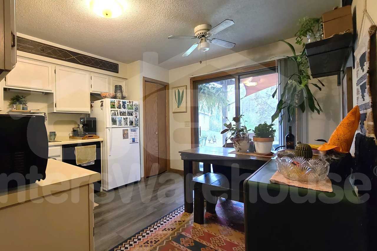 708 8th St N - Photo 2 of 9