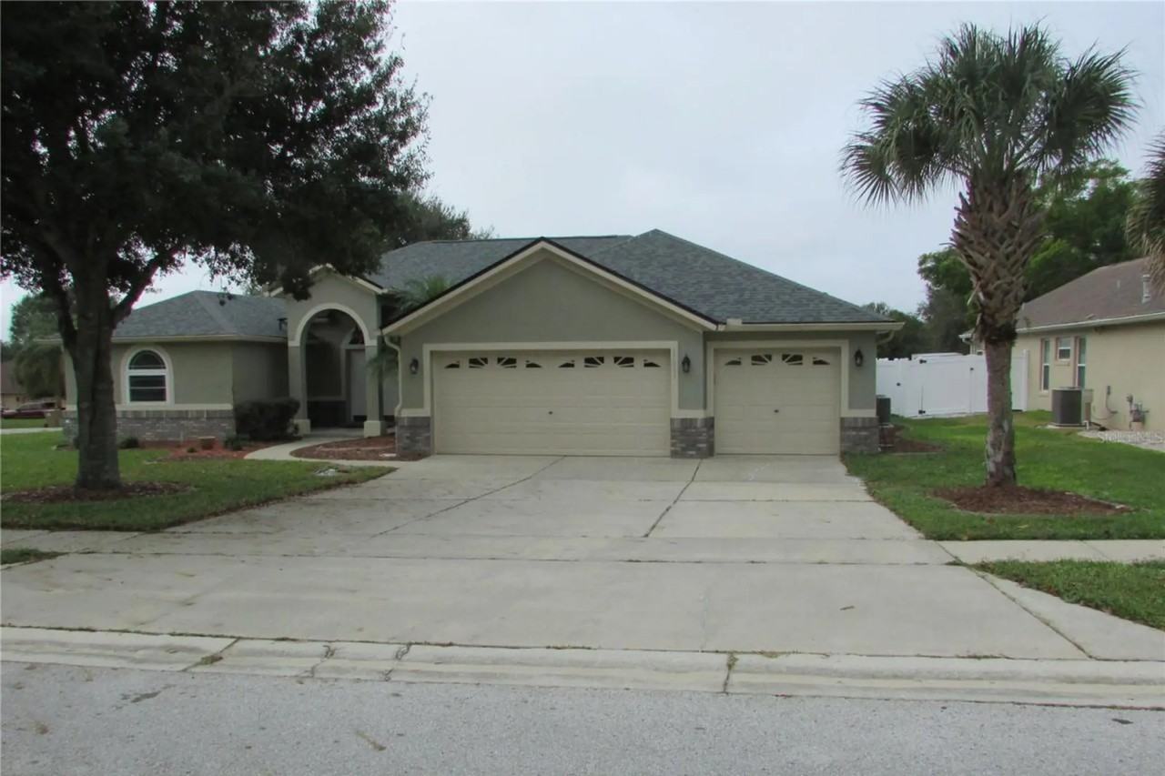 13001 Sandy Pine Ln - Photo 2 of 25