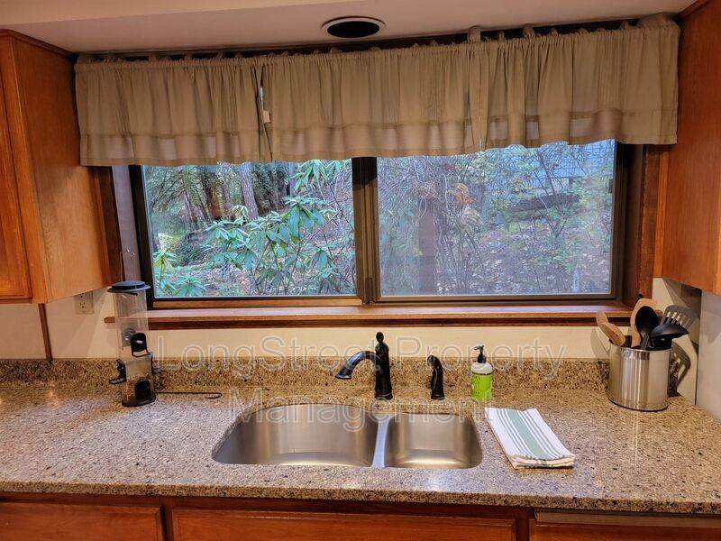 2720 Nw Glenwood Dr - Photo 7 of 39