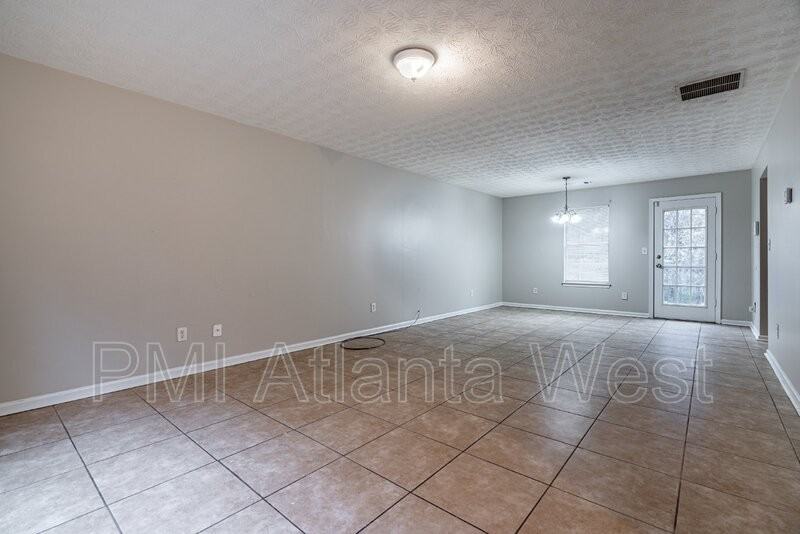 10266 Stone St Nw #B - Photo 5 of 26