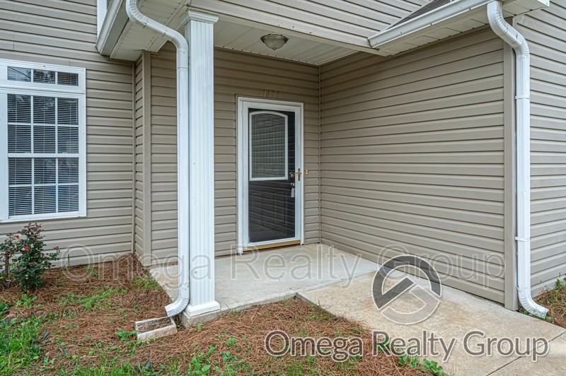 1487 Worthy Rd - Photo 5 of 38