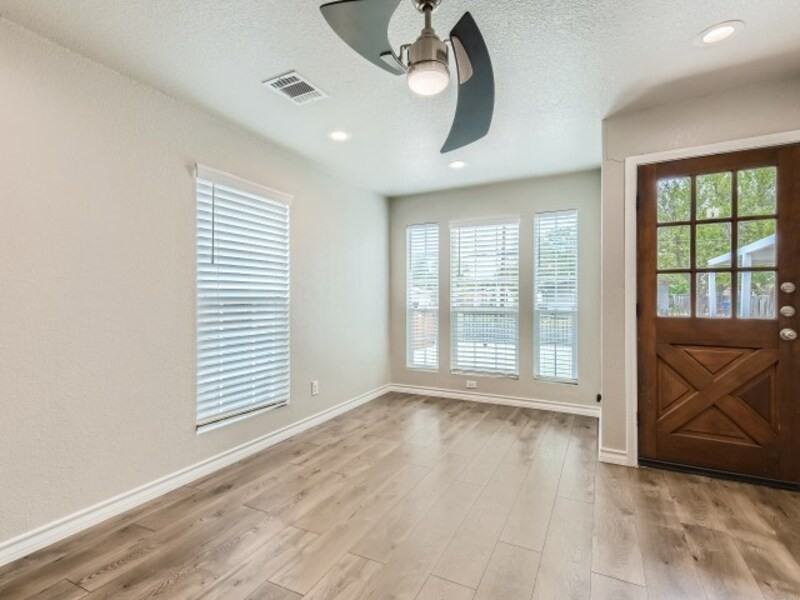 627 N San Manuel St - Photo 3 of 13