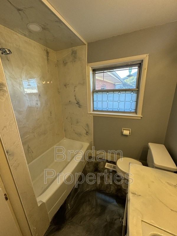 10943 E 3rd St - Photo 2 of 14