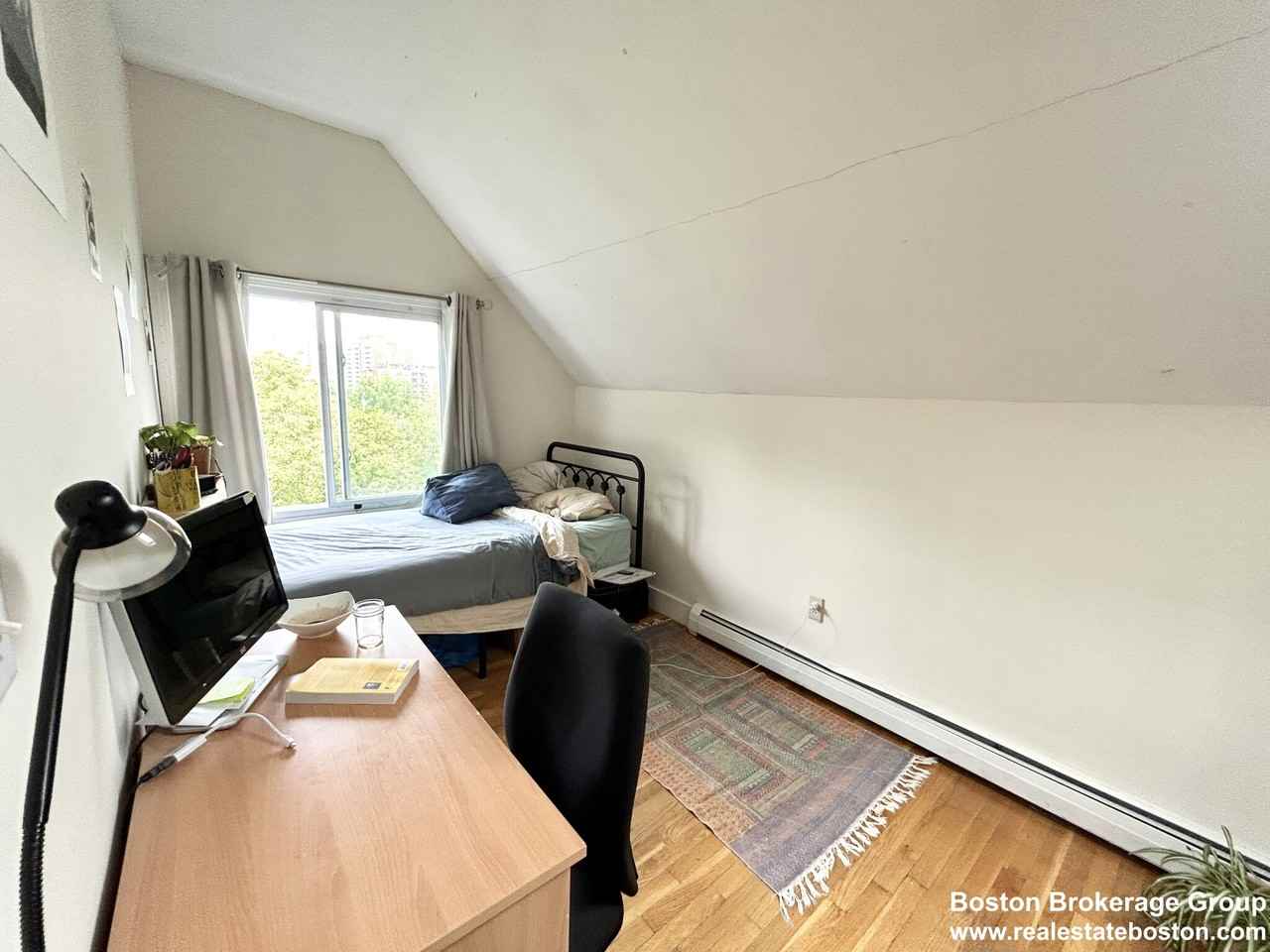 72 Calumet St #3 - Photo 6 of 13