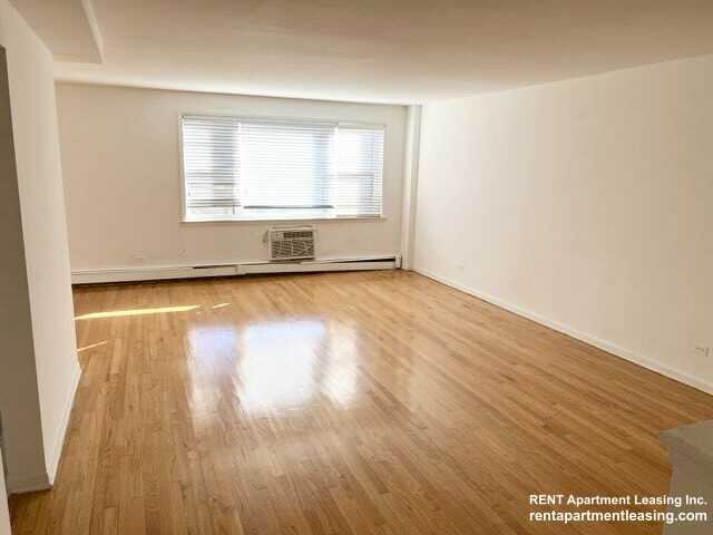 Skokie Blvd #304 - Photo 2 of 7