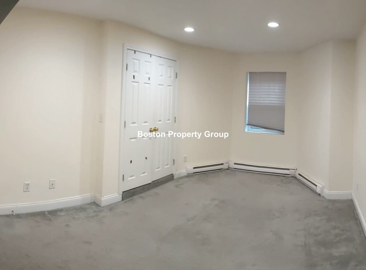 Symphony Rd #1 - Photo 4 of 6