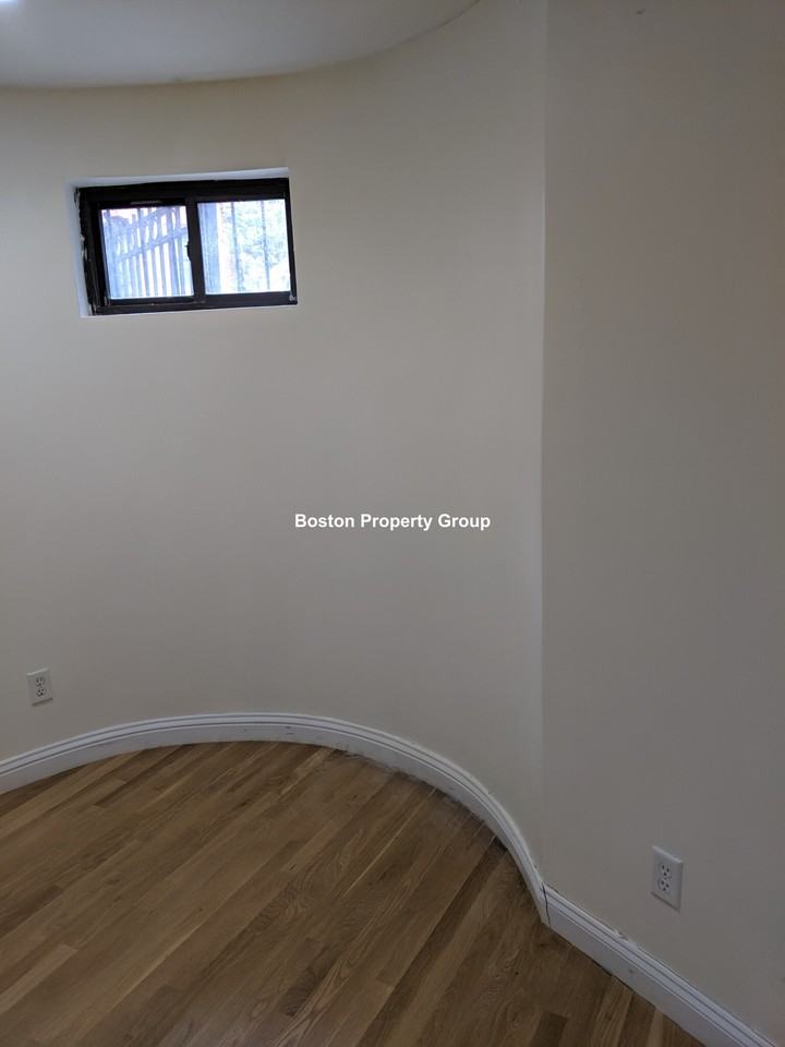 Symphony Rd #1 - Photo 5 of 6