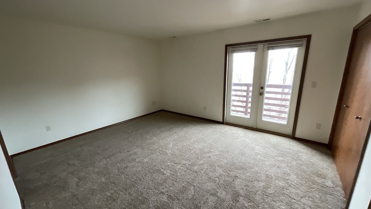 2280 Stepping Stones Way - Photo 6 of 10