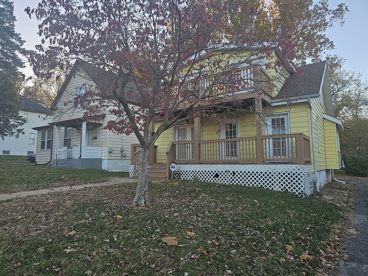 3823 Saint Anns Ln - Photo 3 of 18