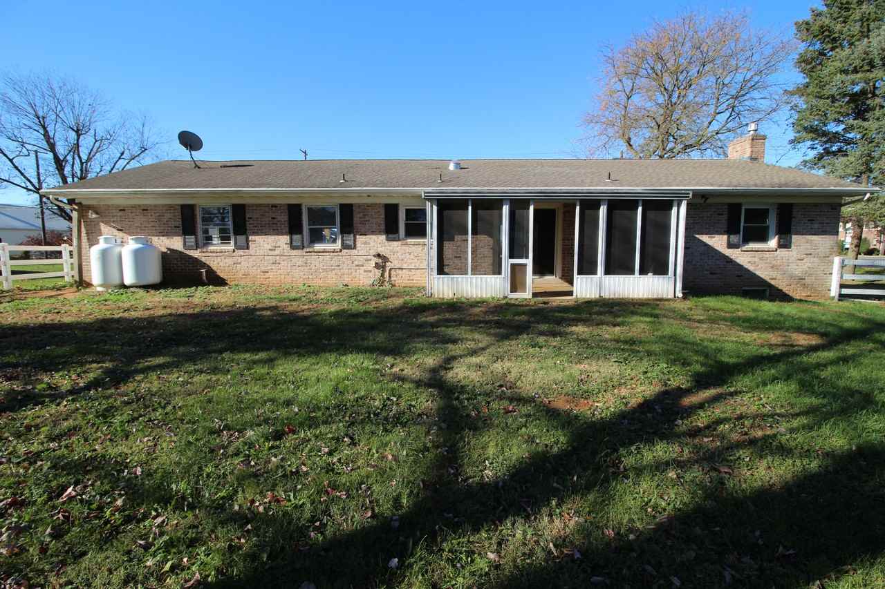 53 Queen Rd - Photo 2 of 15