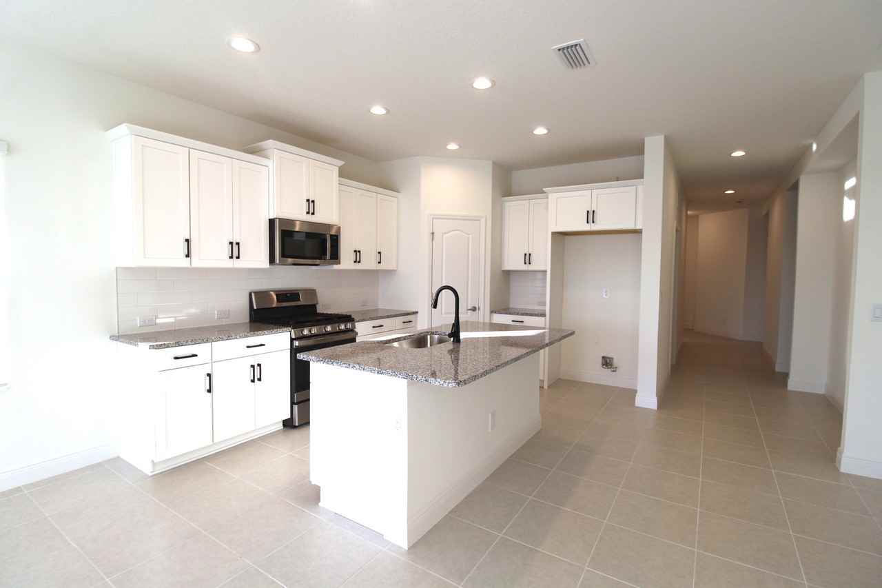 14520 Skipping Stone Loop - Photo 2 of 22