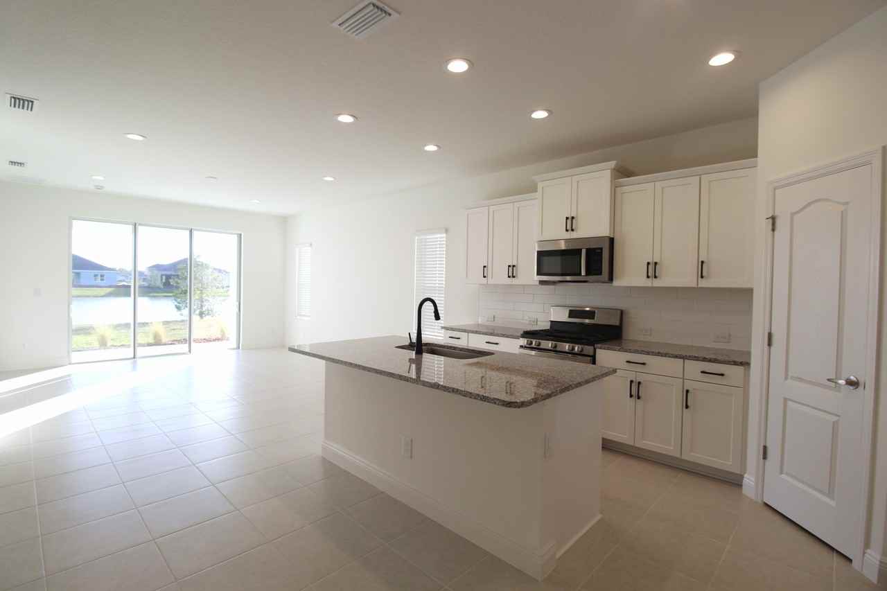 14520 Skipping Stone Loop - Photo 3 of 22