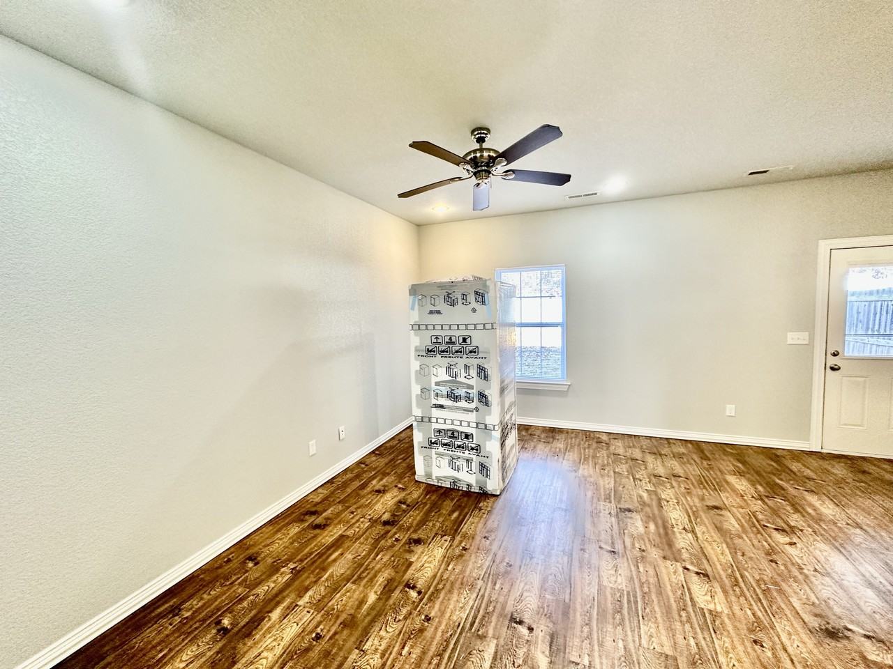 822-824 Baker St Nw - Photo 3 of 23