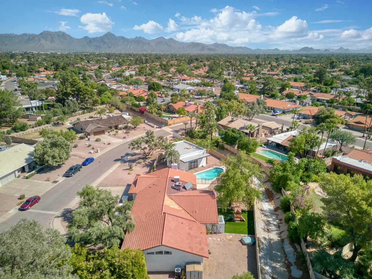 7409 E Larkspur Dr - Photo 2 of 50