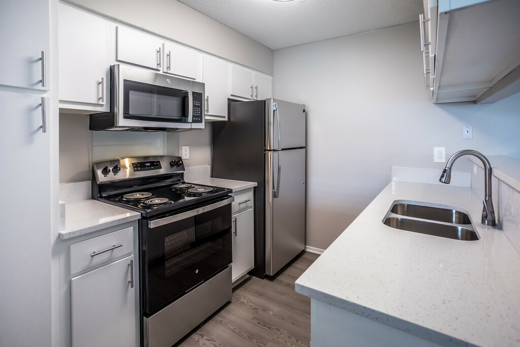 Cherry Grove Apartments - Photo 4 of 15