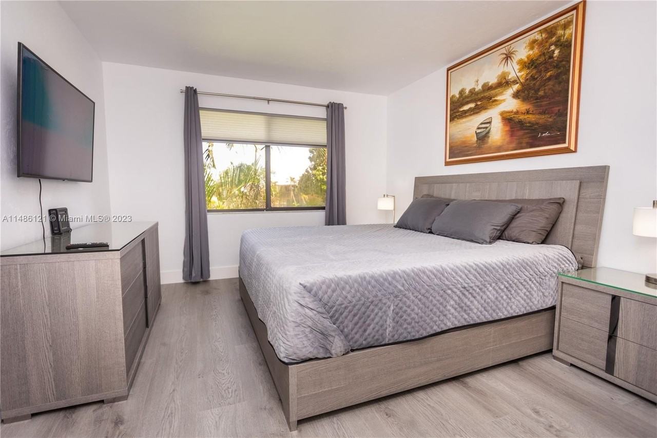 500 N Francisco St #234 - Photo 4 of 50