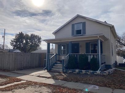 1324 N Greenwich St - Photo 2 of 15