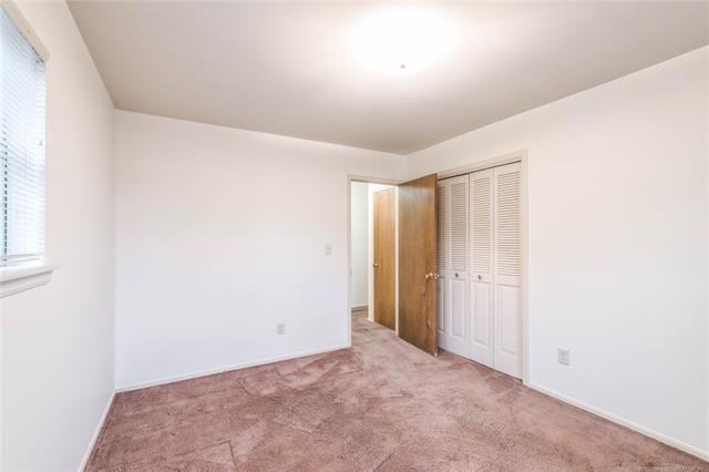 2531 E Skelly Dr - Photo 3 of 22