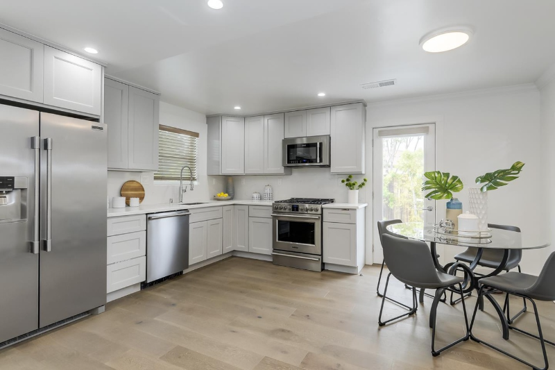 510 Douglas Ave - Photo 2 of 11