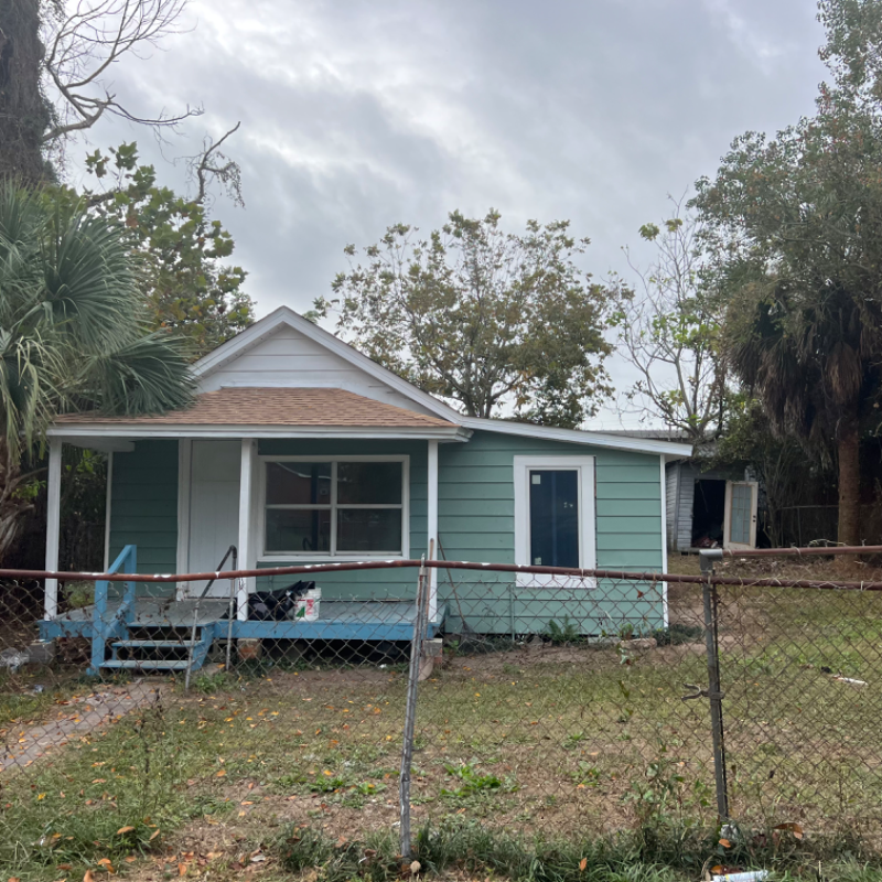 2515 W Mallory St - Photo 2 of 12