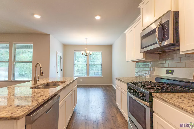 2162 Meadow Hill Ave - Photo 3 of 15