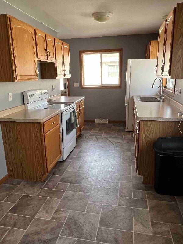 1116 Buchanan St - Photo 3 of 22