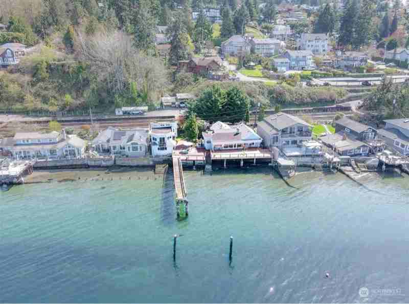 4226 Sunset Beach Rd W - Photo 2 of 31