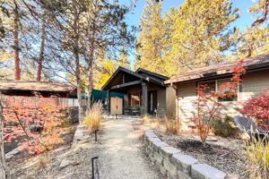 featured image of 142 Sw 19th St #2