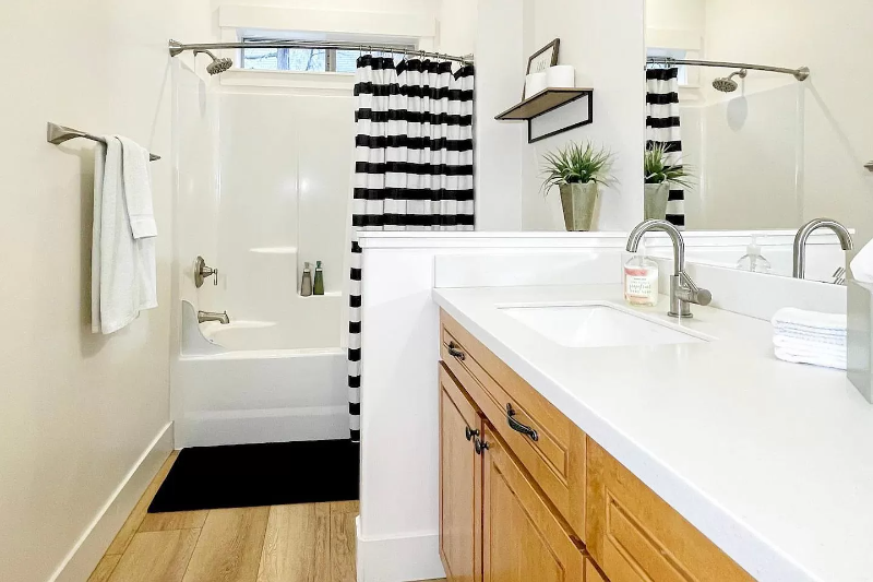 142 Sw 19th St #2 - Photo 5 of 11