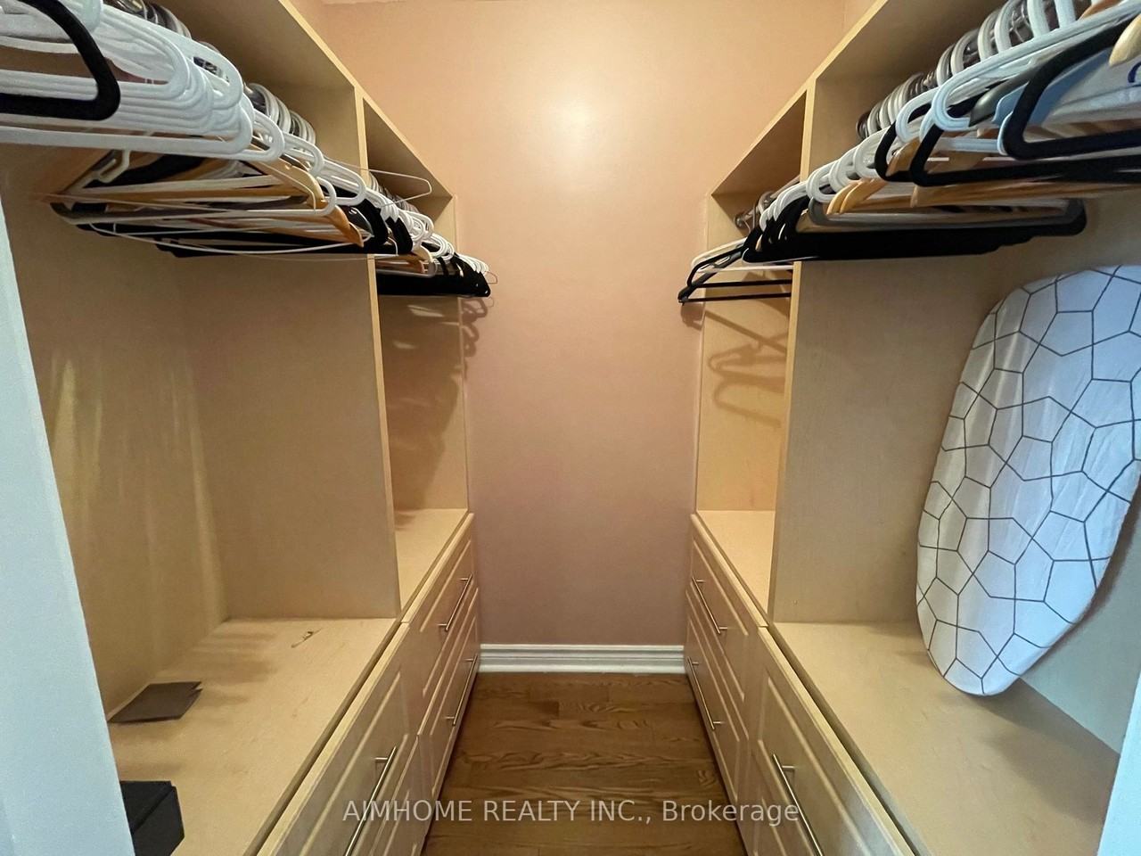 75 Leitchcroft Crescent - Photo 3 of 6