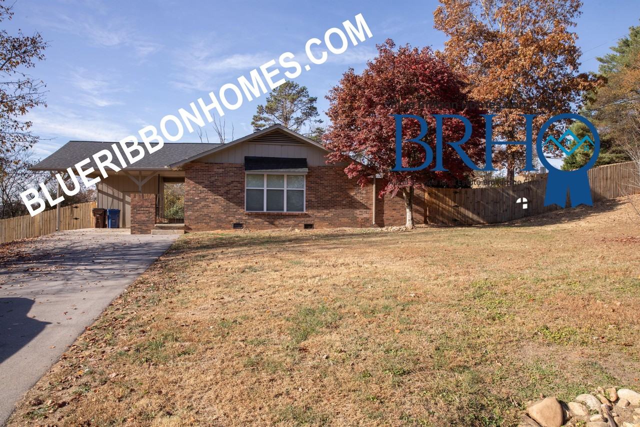 501 Idlewood Ln #1 - Photo 4 of 34