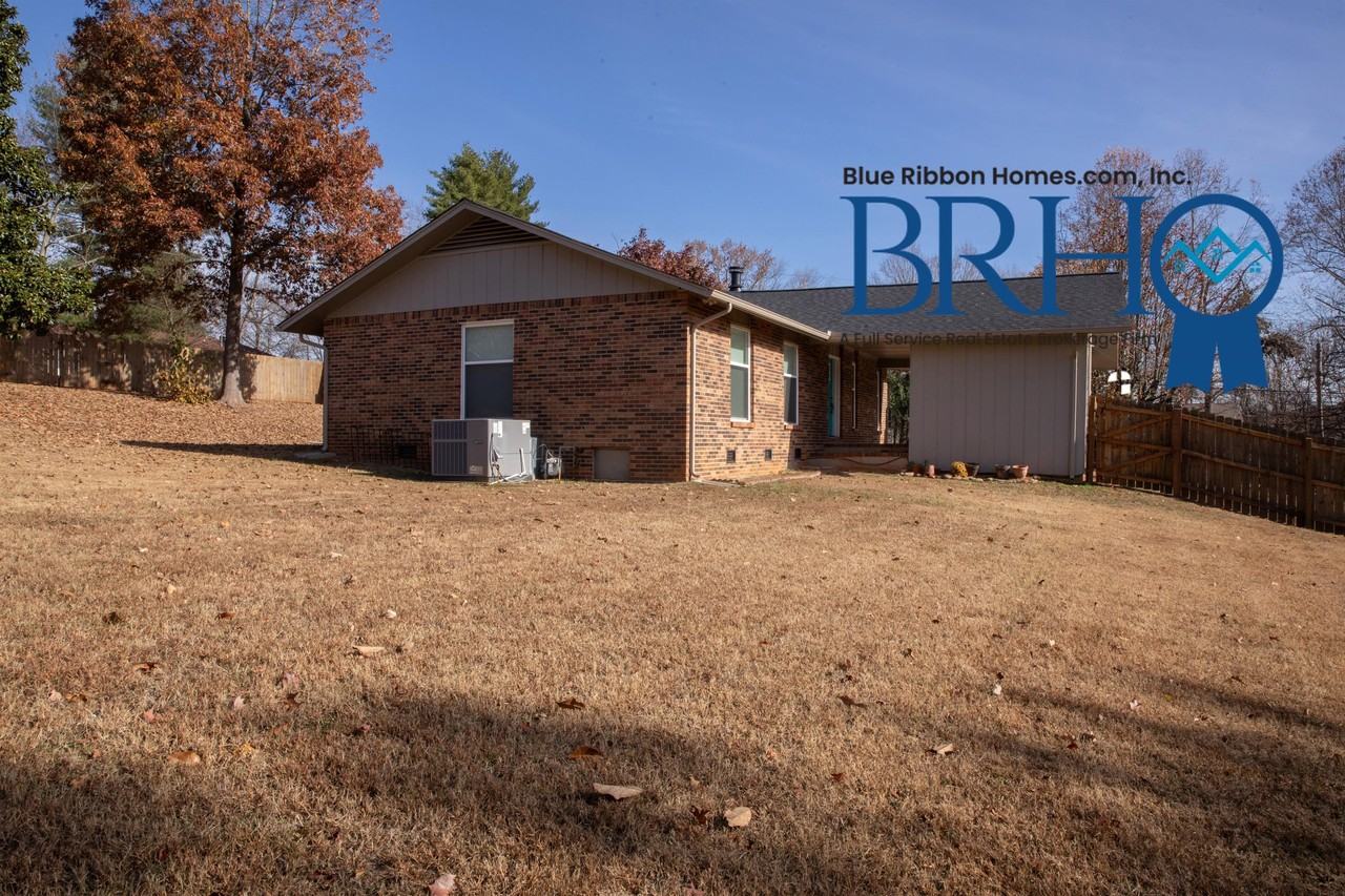 501 Idlewood Ln #1 - Photo 6 of 34