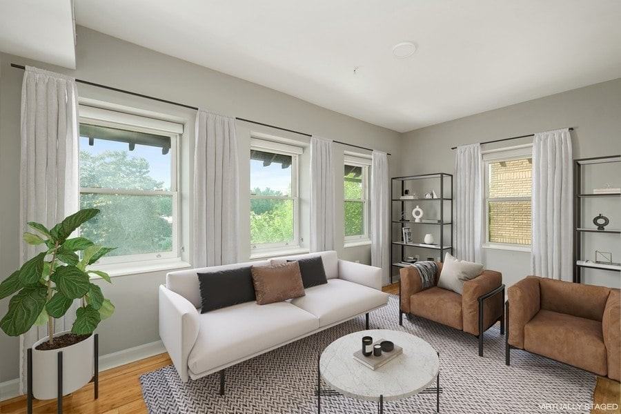 The Waring - Photo 2 of 18